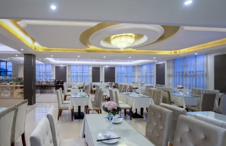 Vienna Hotel (Meizhou City Center) Отели рядом с достопримечательностью «Jiaying University (Jiangbei Campus)»