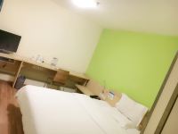 7天连锁酒店(贵阳沙冲路地铁站店) - 传统双床房