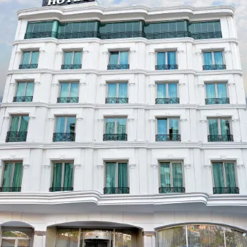 The Grand Mira Business Hotel Отели рядом с достопримечательностью «Станция метро Pendik»