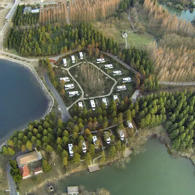 Dongping National Forest Park RV Camp Hotels near Guangming Flower Expo Town
