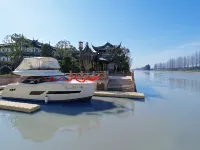 Shanghai Royal Garden Hotel (Shanghai International Resort) Hotels near Tangzhen Station