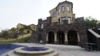 Meilin Lake Wellness Holiday Villa