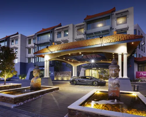 Pagoda Resort & Spa Hotels near Como