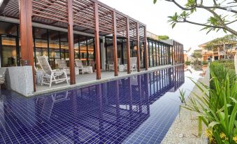 Outline Hotel