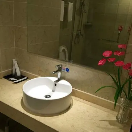 Bamin Hotel