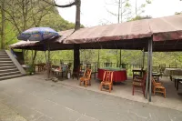 Wudang Mountain Seven Star Mountain Villa Hotels near Second Gate to Heaven