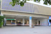 Jing Da Hotel - parking