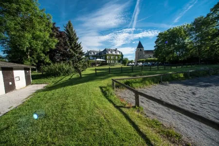 Château de Sancy Отели в г. Помёз
