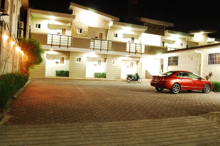 Rumi Apartelle Hotel