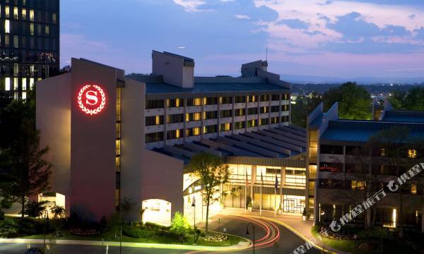 Sheraton Reston Hotel