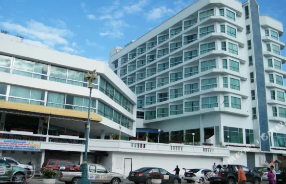 維昂塔克河畔酒店