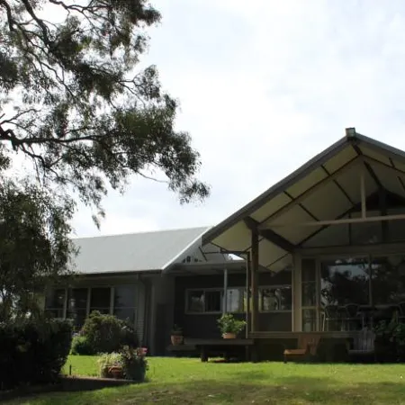 Elfin Hill Vineyard Accommodation