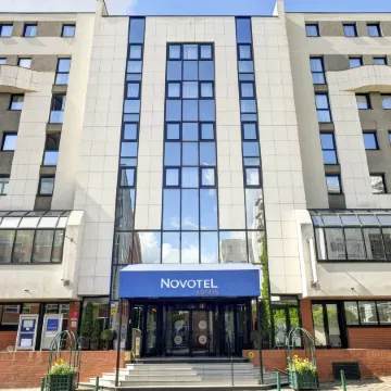Novotel Paris Suresnes Longchamp
