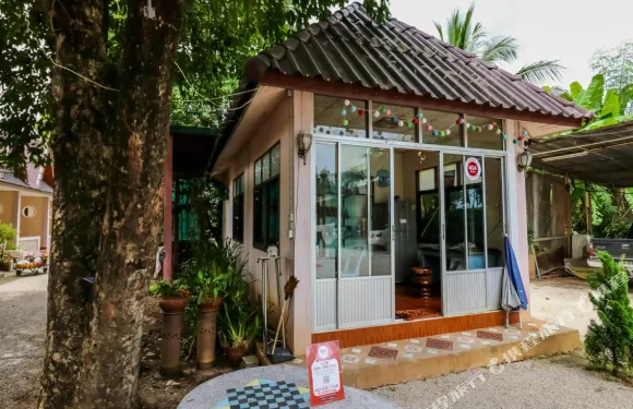 清萊府陳湄卡奈達酒店