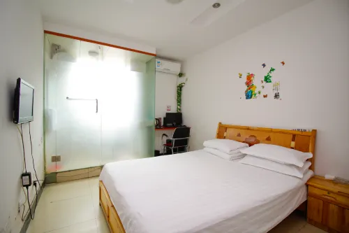 Ruyi Hotel (Hefei Binhu Century City Shop)