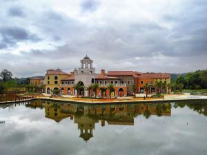 Hot Spring Valley Hotel