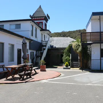 Hobart Tower Motel