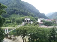Jingxian Yueliangwan Dongqing Kezhan -  อินน์