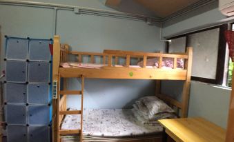 Lengqing Youth Hostel