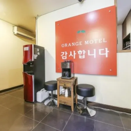 Orange Motel Seoul Отели рядом с достопримечательностью «Бизнес-центр AIA Tower»