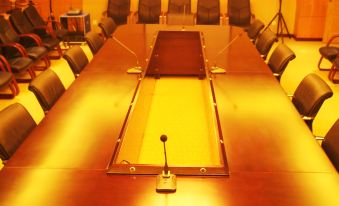 Zhongxian Haixin Hotel (Binjiang Road Hongxing Square)