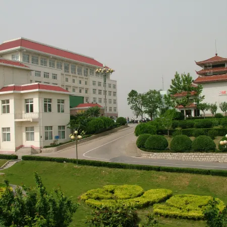Xincheng Hotel