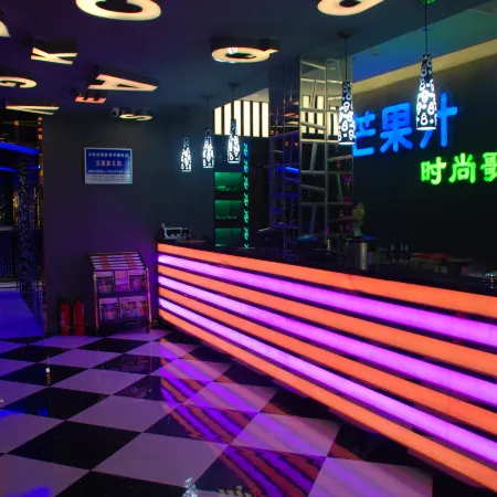 Anqing Zhongyuan Lushui Hotel (Railway Station)