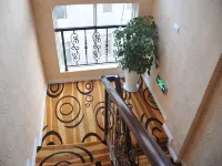 Yongshan Mango Theme Hotel Hotels in Leibo