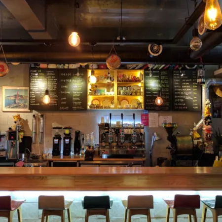 Backpackers in Yeosu