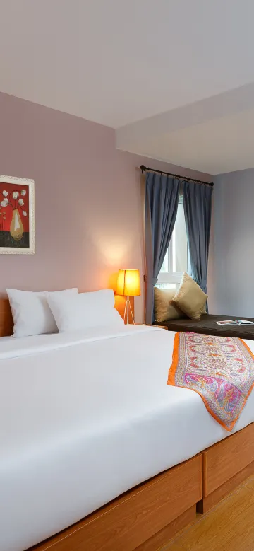 ห้องเอ็กเซ็กคูทีฟพร้อมทิวทัศน์สวน