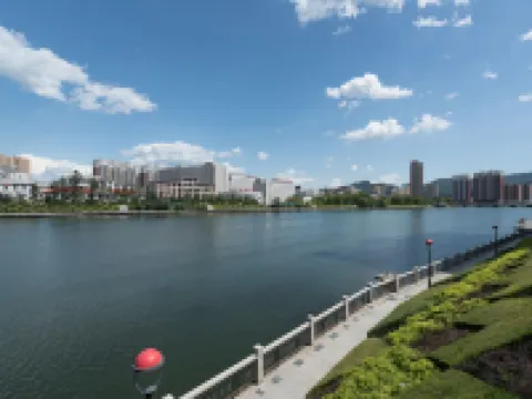 鳳城海之戀テーマアパートメント 鳳城のホテル