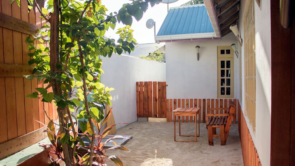 Adroit Beach Inn
