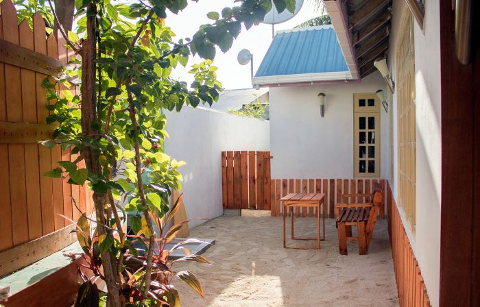Adroit Beach Inn