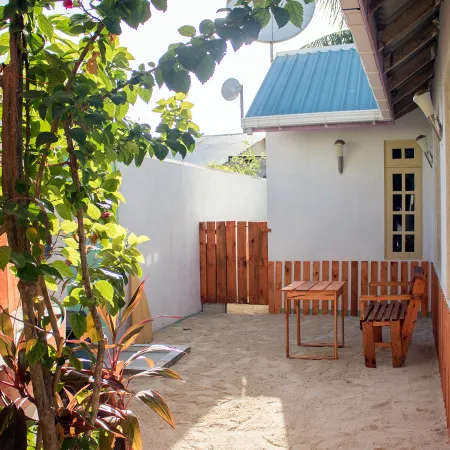 Adroit Beach Inn