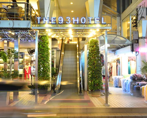 ذا 93 هوتل Hotels near براتونام