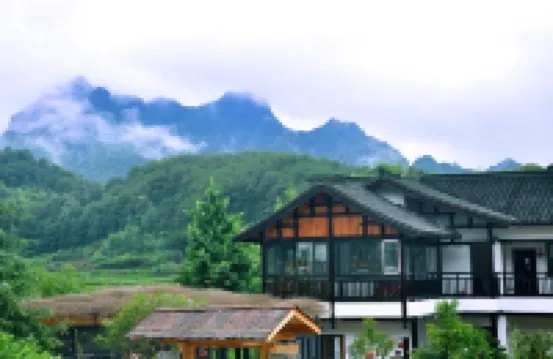 Sun Valley Expert Building