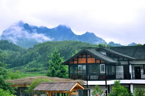 Sun Valley Expert Building Hotels in Xinning