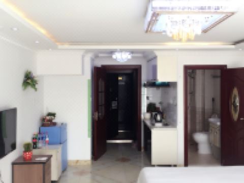 大连凯旋时代家庭式公寓 - 时代四人间