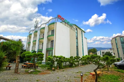 Taean Yeonpo Pension