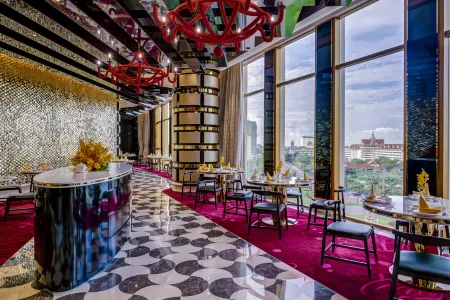 NagaWorld Hotel & Entertainment Complex
