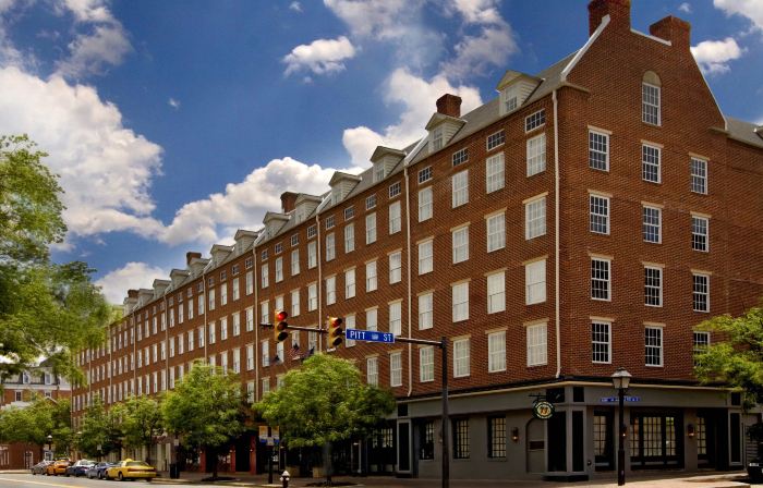 The Alexandrian Old Town Alexandria, Autograph Collection