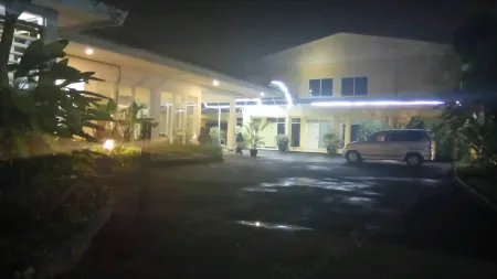 Cengkareng Transit Hotel