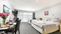 Arthur's Court Motor Lodge