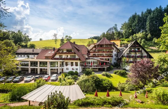 阿德勒自然公園酒店