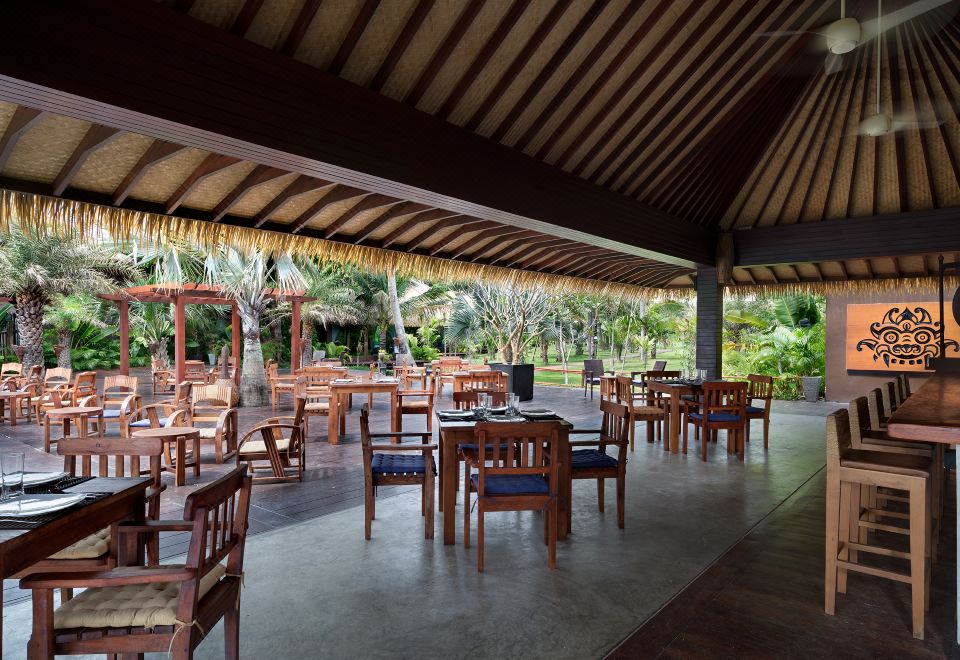 1. 말리 리조트 선..