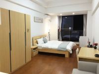 上海泡泡酒店式公寓 - 经典温馨大床房