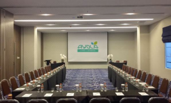 2. 호텔 아욜라 리..