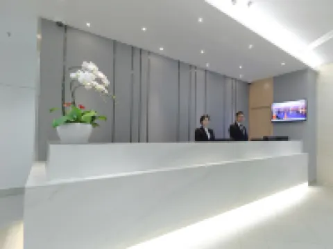 Foster Hotel (Shanghai Baoshan Road Subway Station)