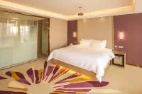 Lavande Hotel (Yinan Junyue Grand Hyatt Shopping Center Branch) - parkir