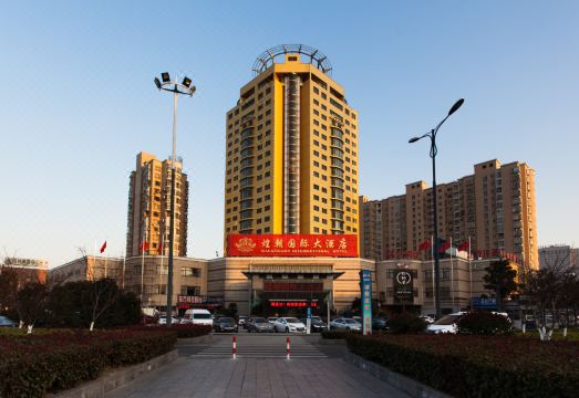 海安煌朝国际大酒店外景图